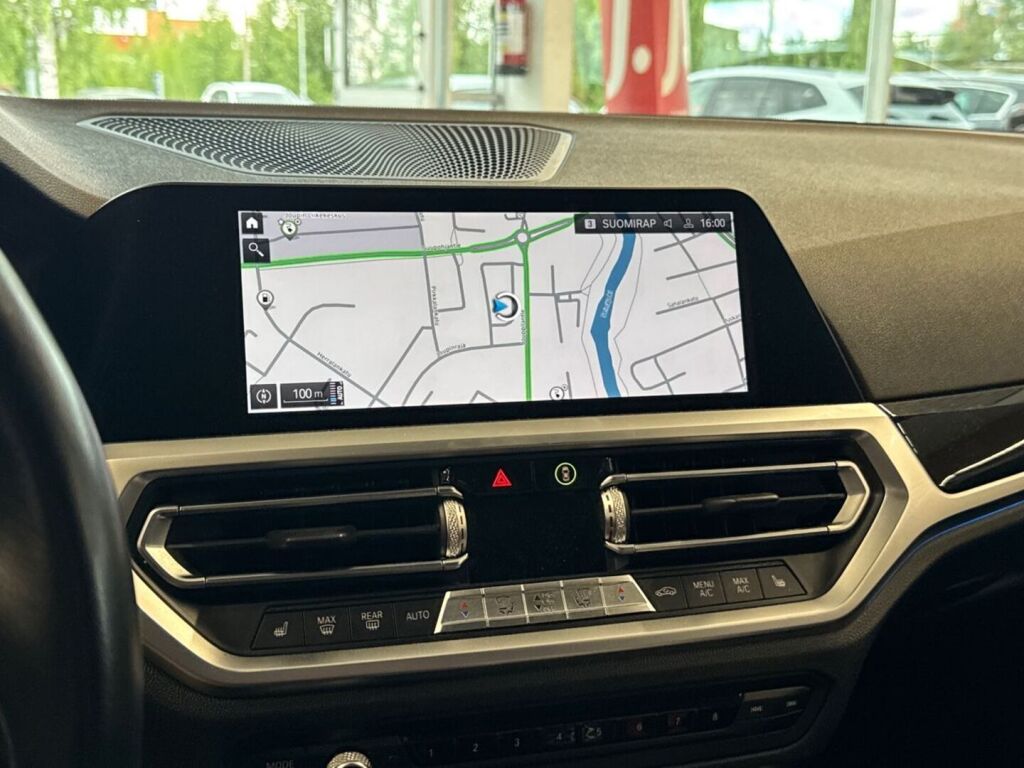 BMW 330 2020 Punainen