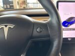 Tesla Model 3 2019 Sininen