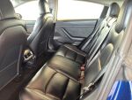 Tesla Model 3 2019 Sininen
