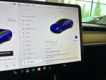 Tesla Model 3 2019 Sininen