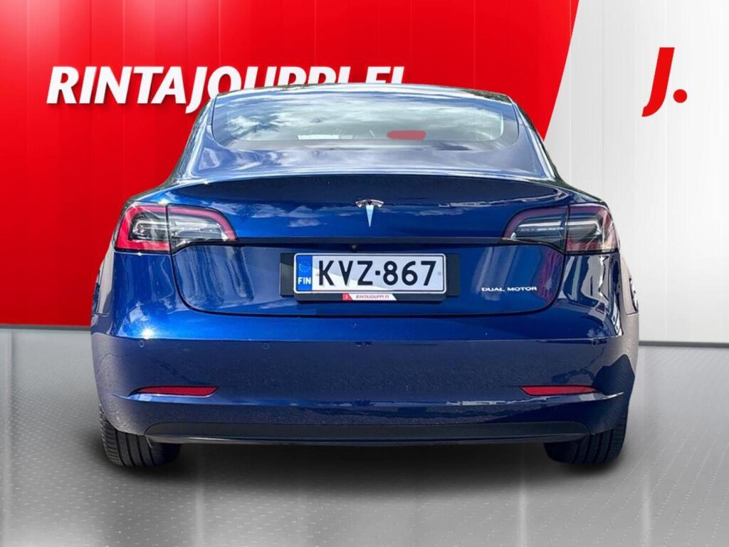 Tesla Model 3 2019 Sininen