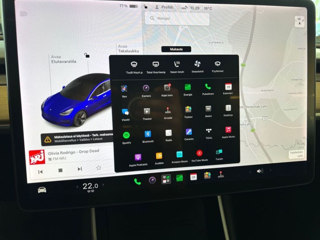 Tesla Model 3 2019 Sininen