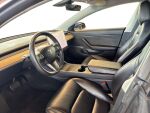 Tesla Model 3 2019 Sininen