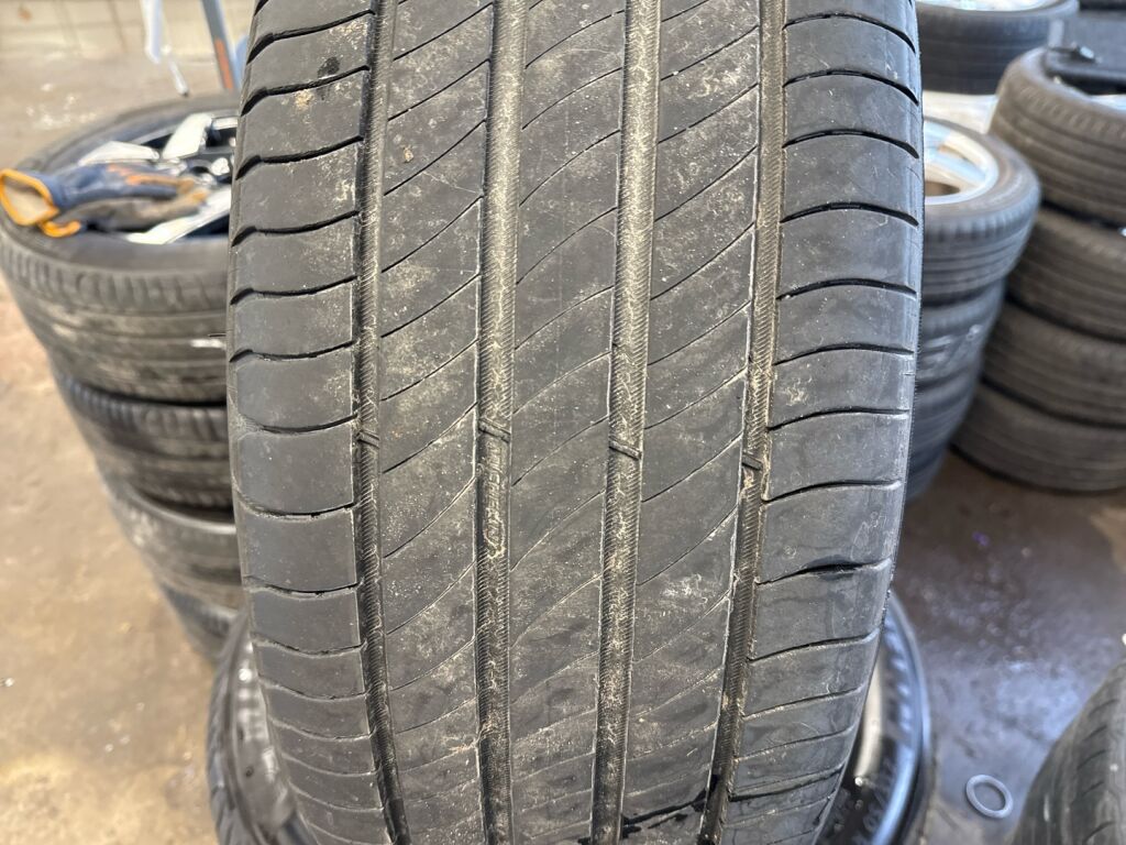 Hyundai Tucson 2021 Musta