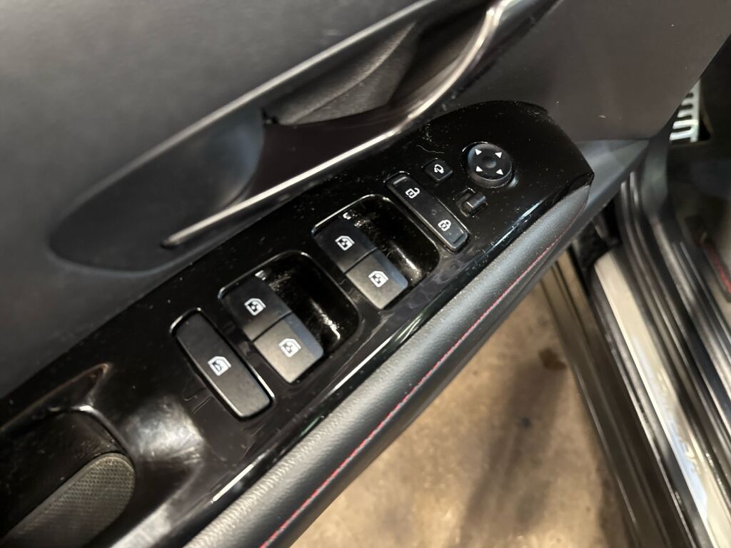 Hyundai Tucson 2021 Musta