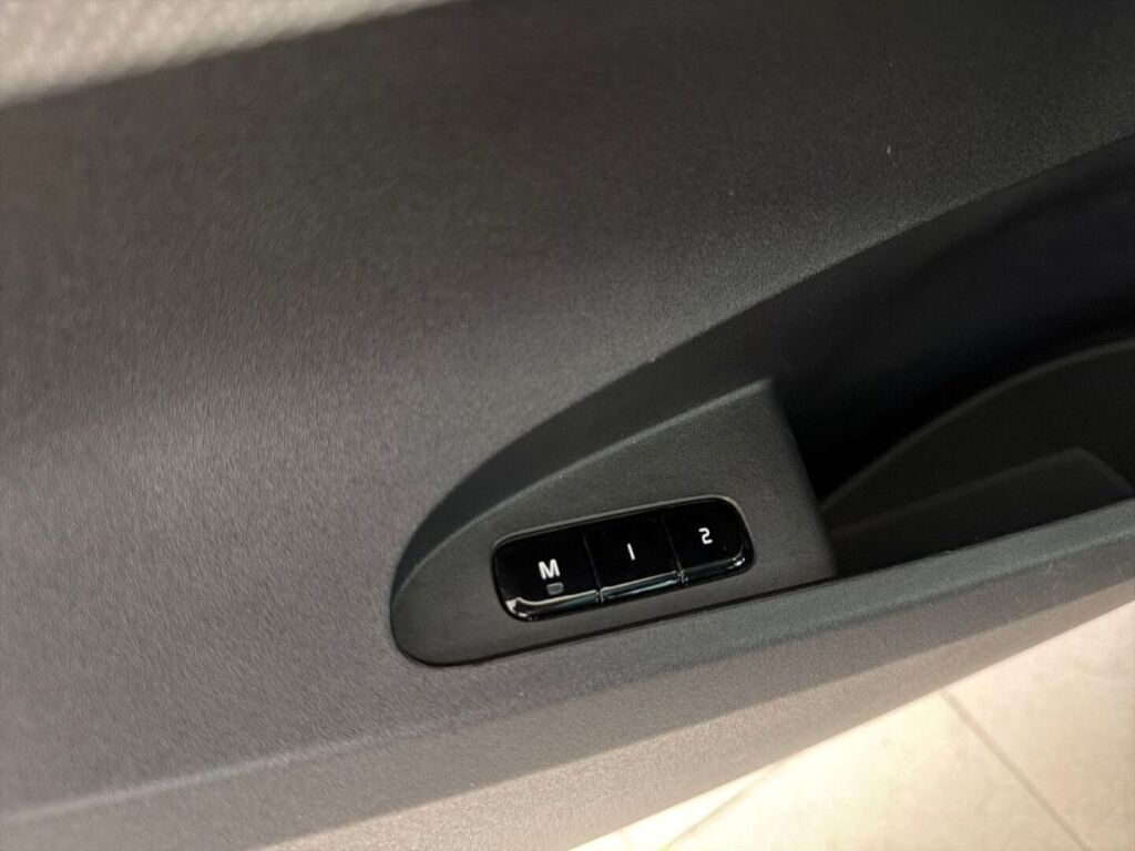 Polestar 2 2021 Sininen