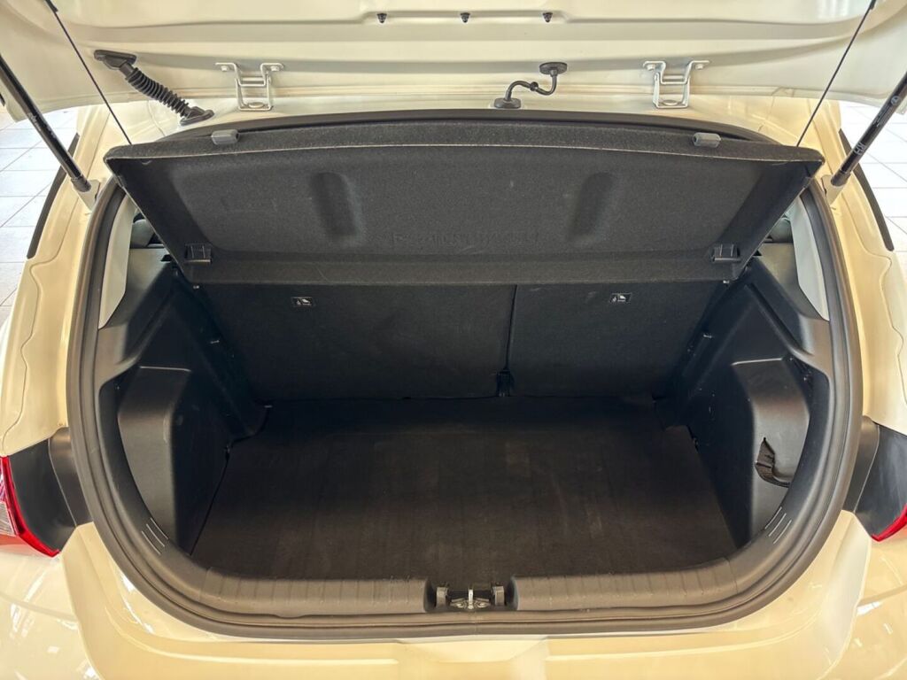 Hyundai i20 Hatchback 2025 Valkoinen