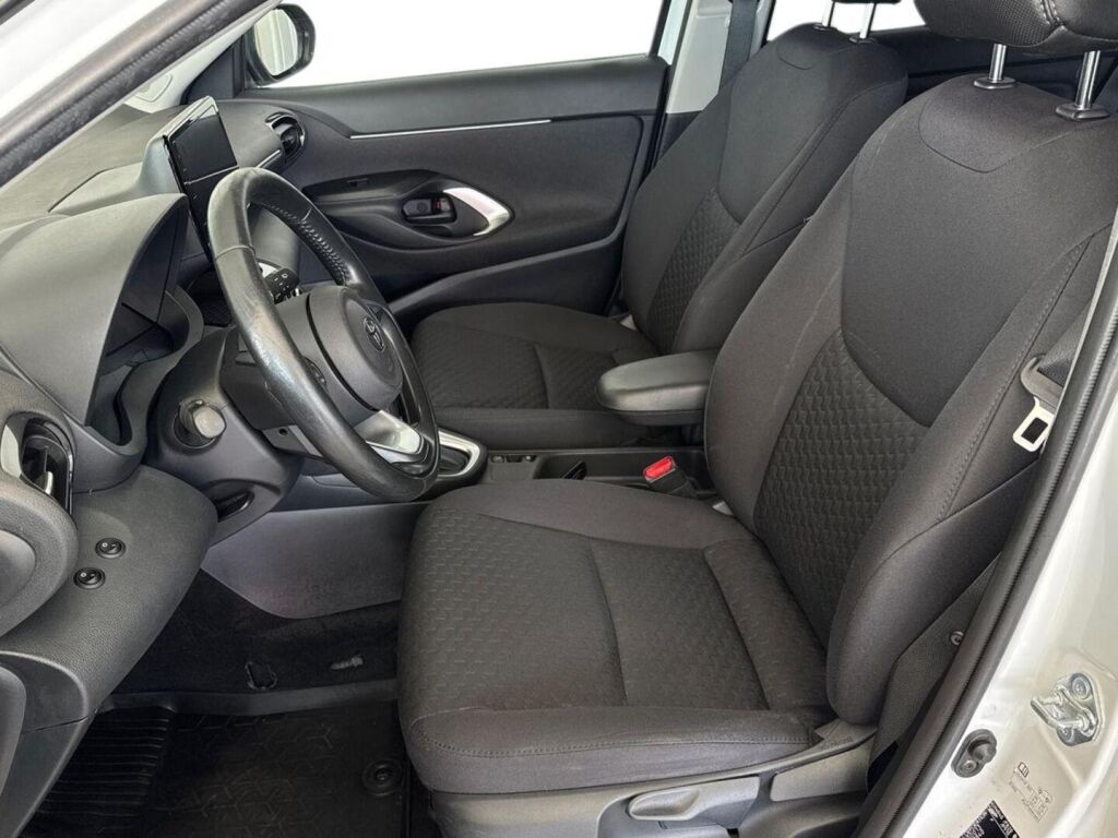 Toyota Yaris Cross 2025 Valkoinen