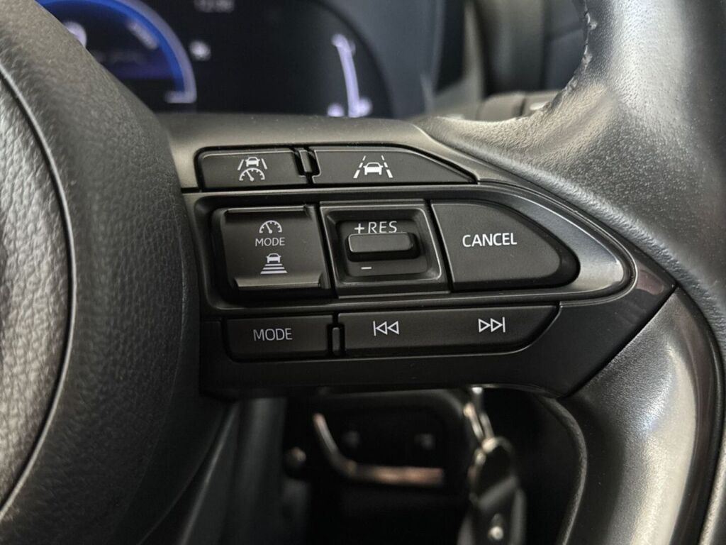 Toyota Yaris Cross 2025 Valkoinen