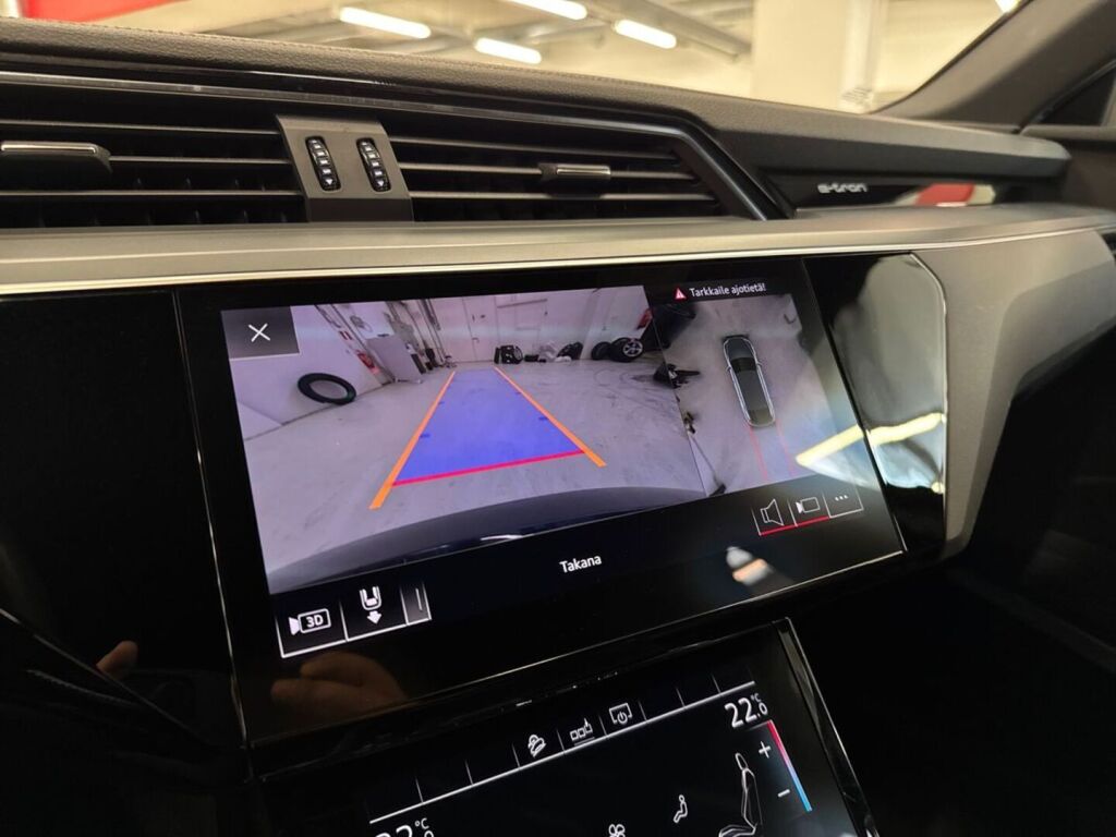 Audi e-tron 2020 Musta