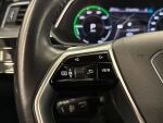 Audi e-tron 2020 Musta
