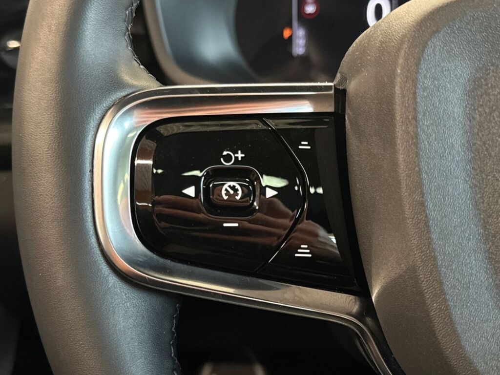 Polestar 2 2022 Valkoinen