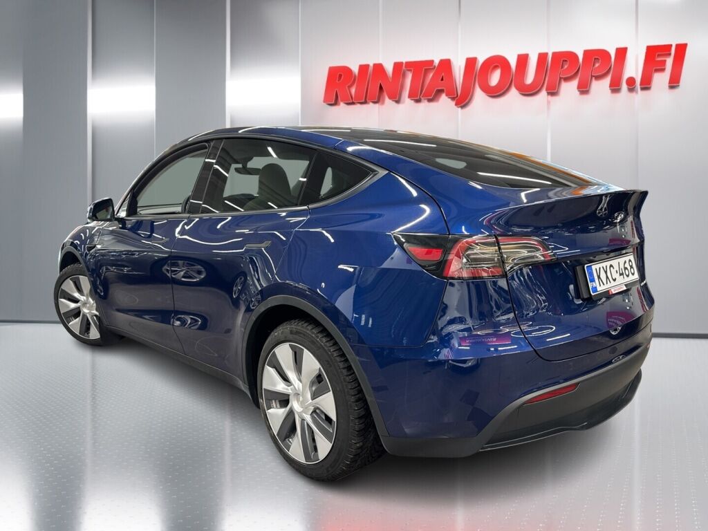 Tesla Model Y 2023 Sininen