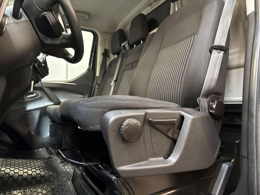 Ford Transit Custom 2015 Musta