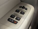 Volvo XC60 2021 Musta
