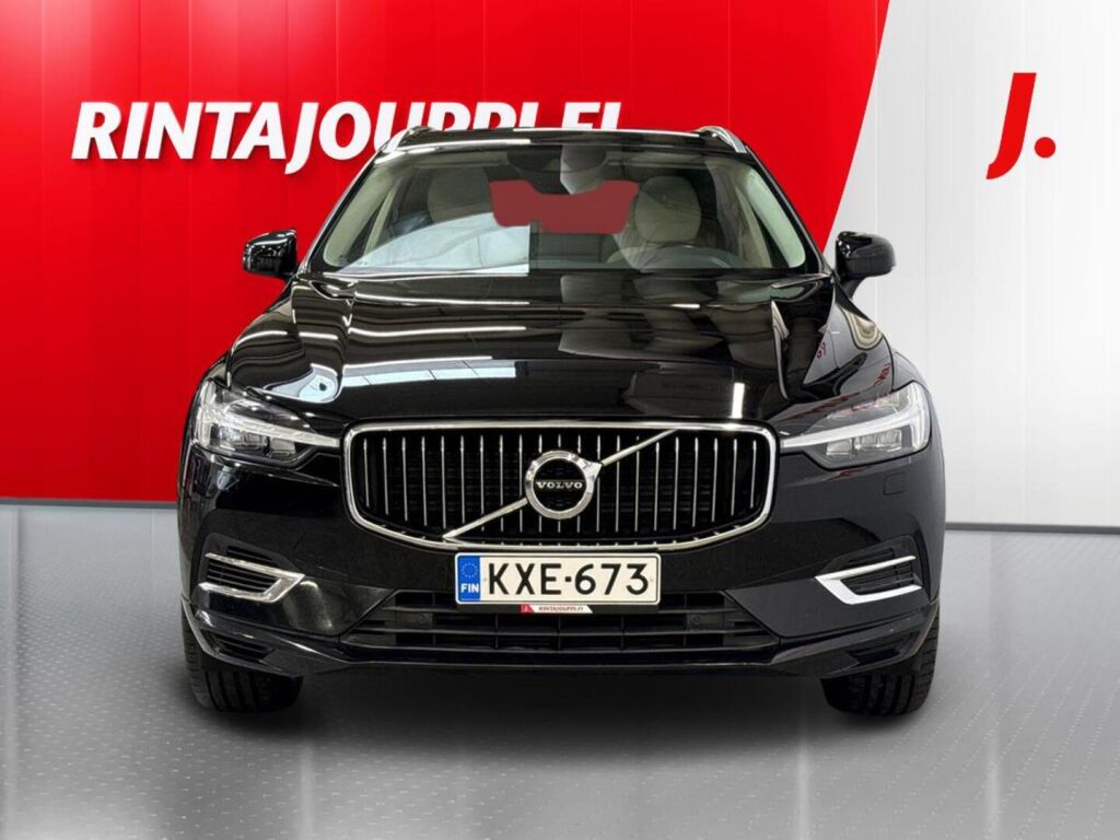 Volvo XC60 2021 Musta