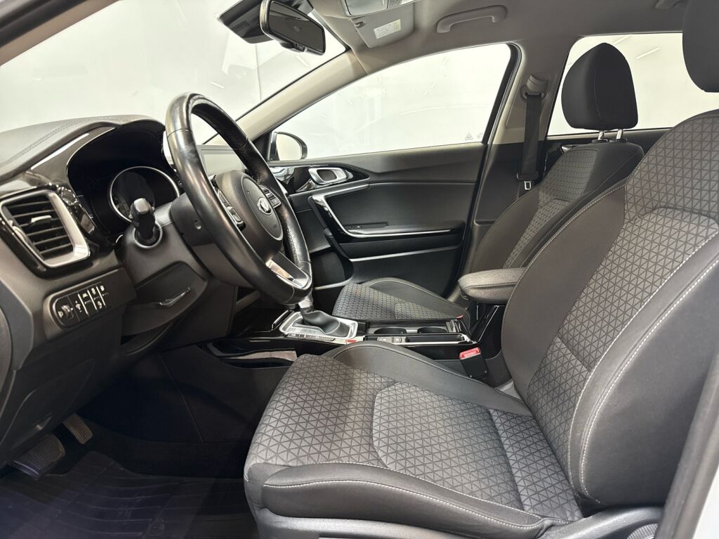 Kia Ceed 2021 Valkoinen