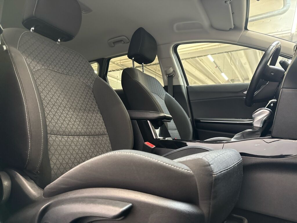 Kia Ceed 2021 Valkoinen