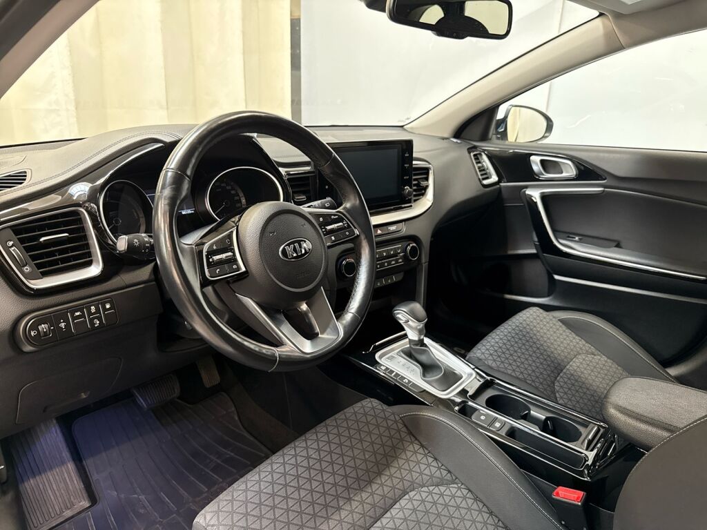 Kia Ceed 2021 Valkoinen