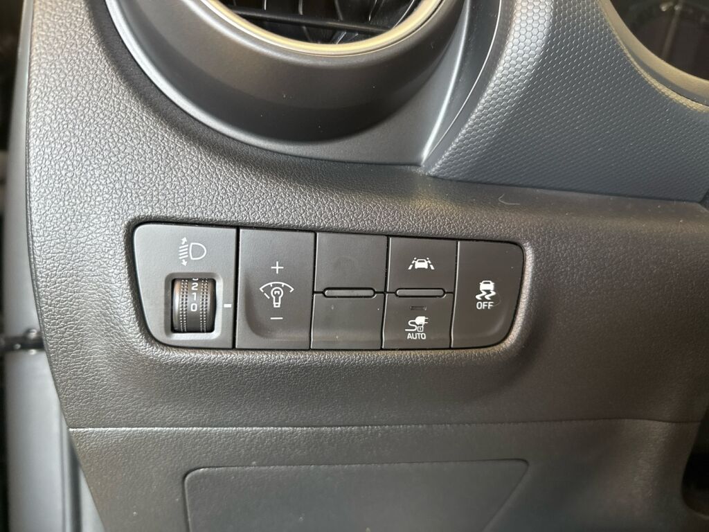 Hyundai KONA 2021 met.harmaa