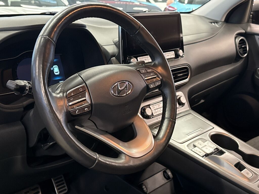 Hyundai KONA 2021 met.harmaa