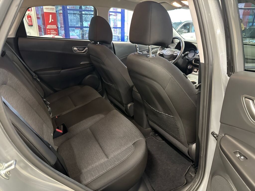 Hyundai KONA 2021 met.harmaa