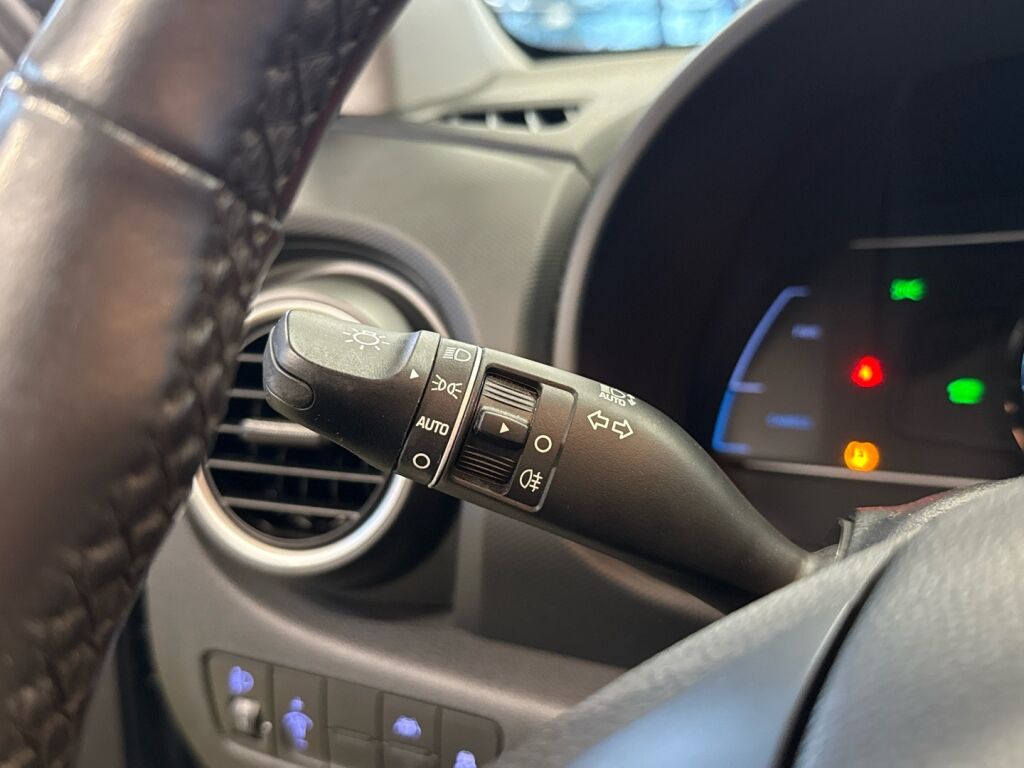 Hyundai KONA 2021 met.harmaa