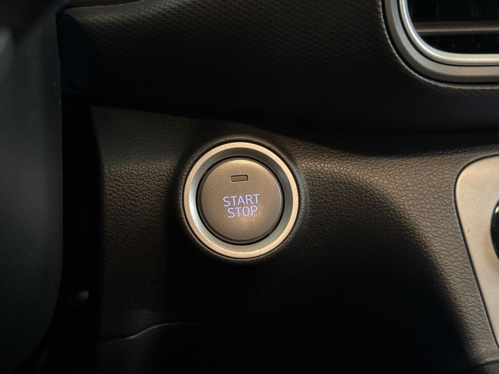 Hyundai KONA 2021 met.harmaa