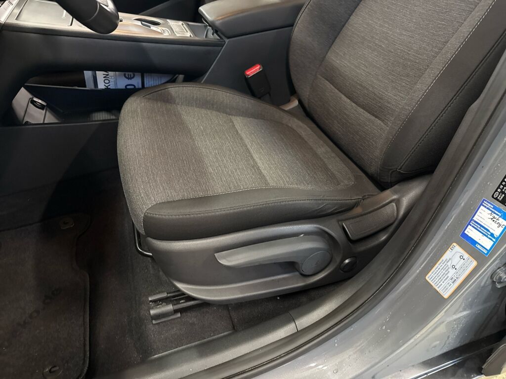 Hyundai KONA 2021 met.harmaa