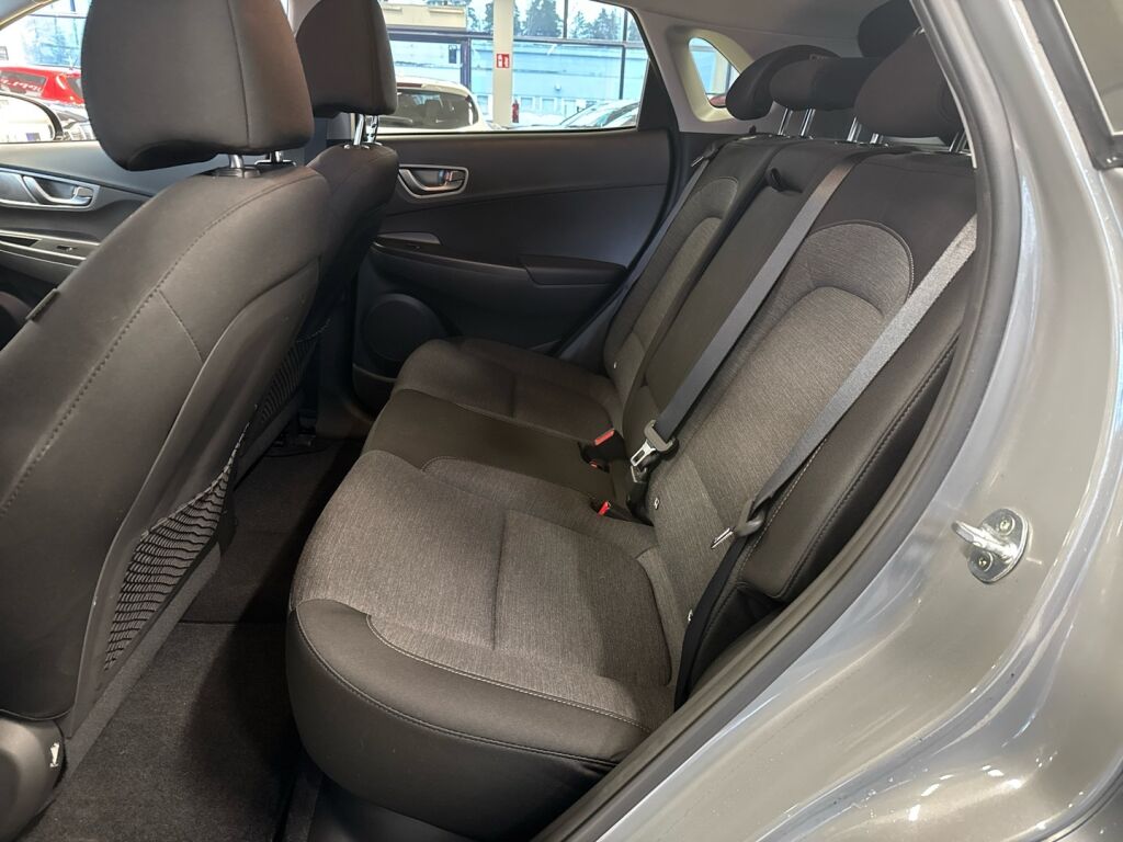Hyundai KONA 2021 met.harmaa