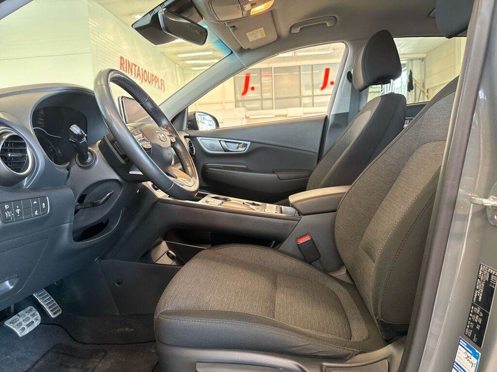 Hyundai KONA 2021 met.harmaa