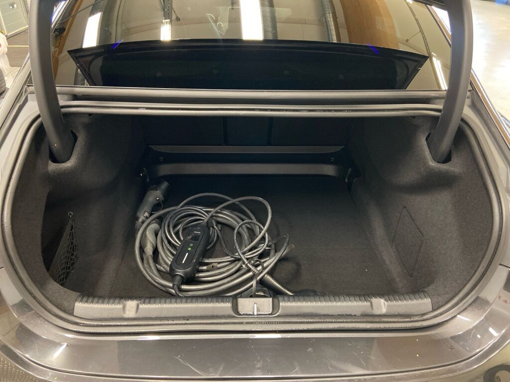 Mercedes-Benz EQE 2022 Harmaa