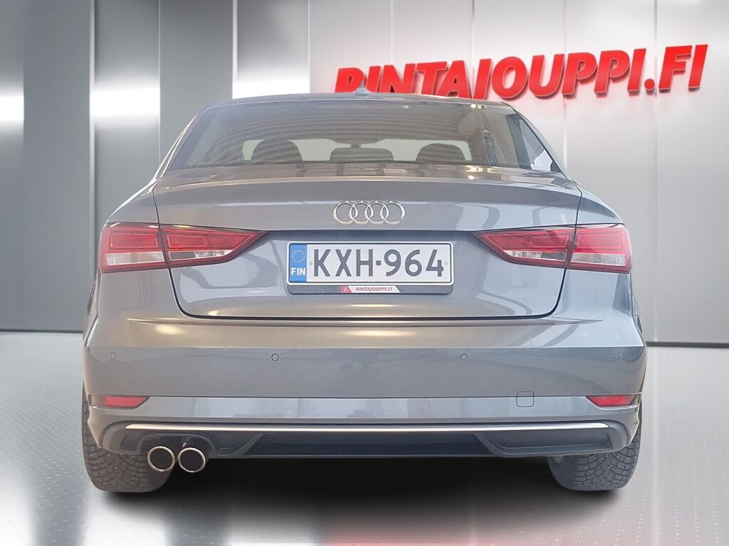 Audi A3 2018 Harmaa