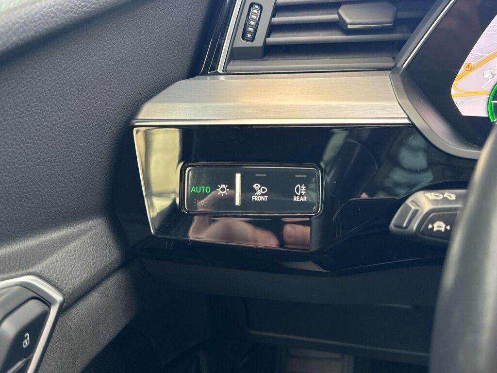 Audi e-tron 2020 Harmaa