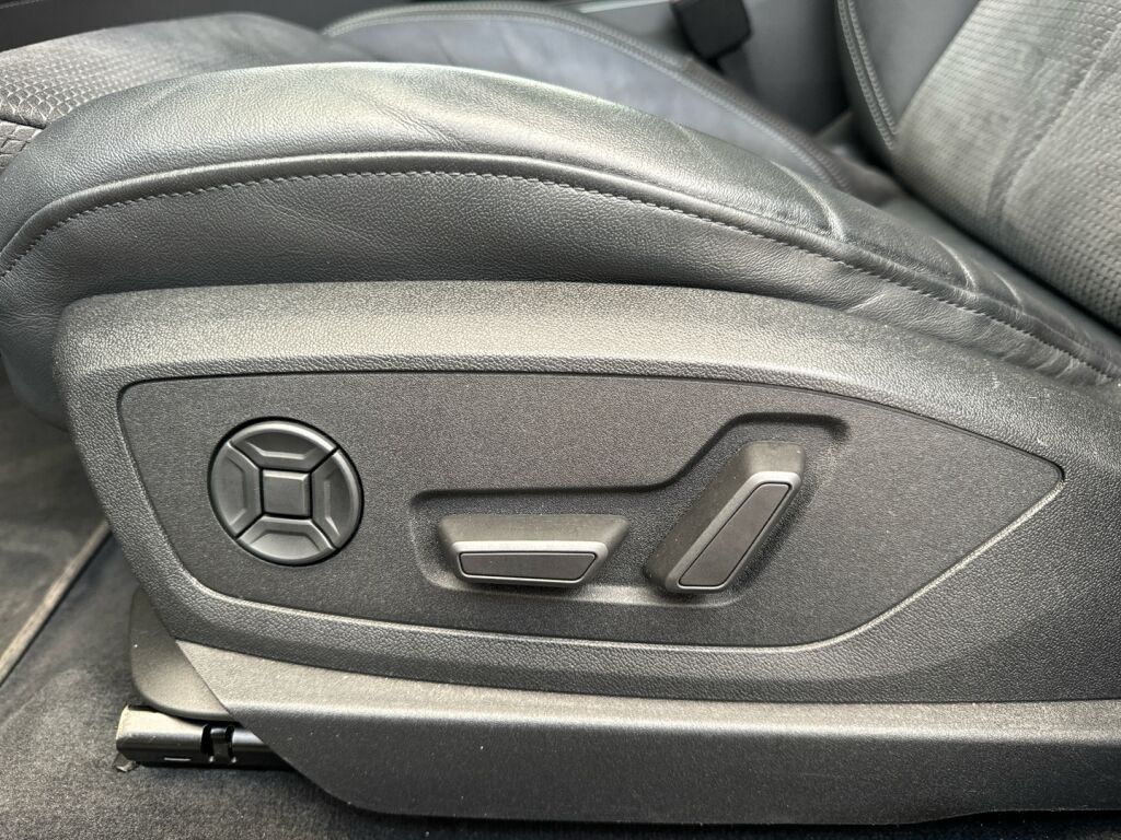 Audi e-tron 2020 Harmaa