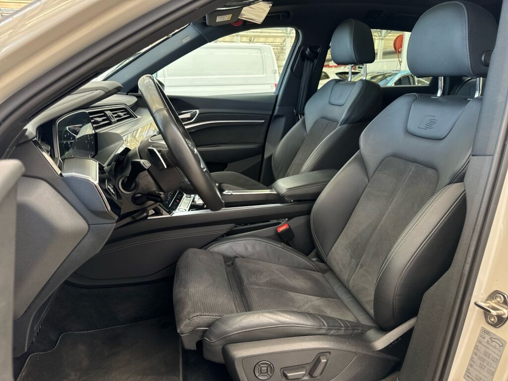 Audi e-tron 2020 Harmaa