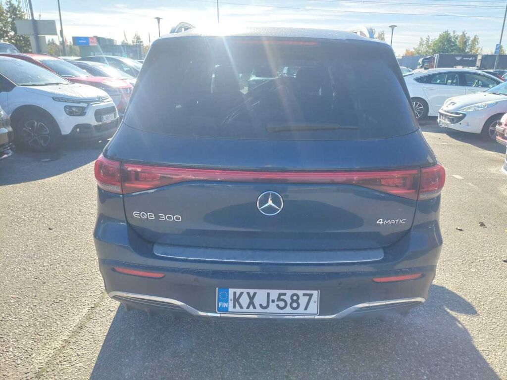 Mercedes-Benz EQB 2022 Sininen