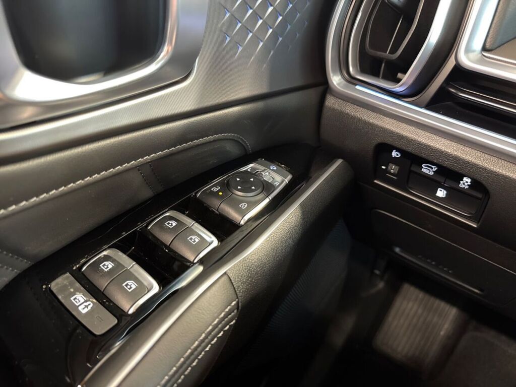 Kia Sorento 2025 Musta