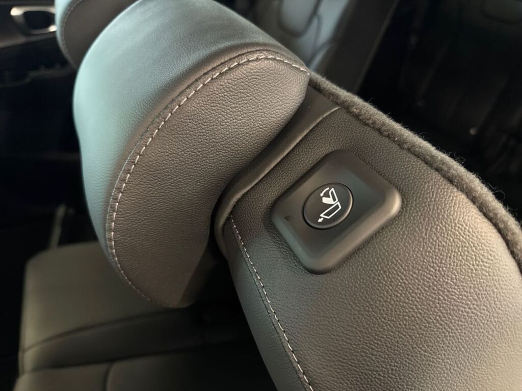 Kia Sorento 2025 Musta