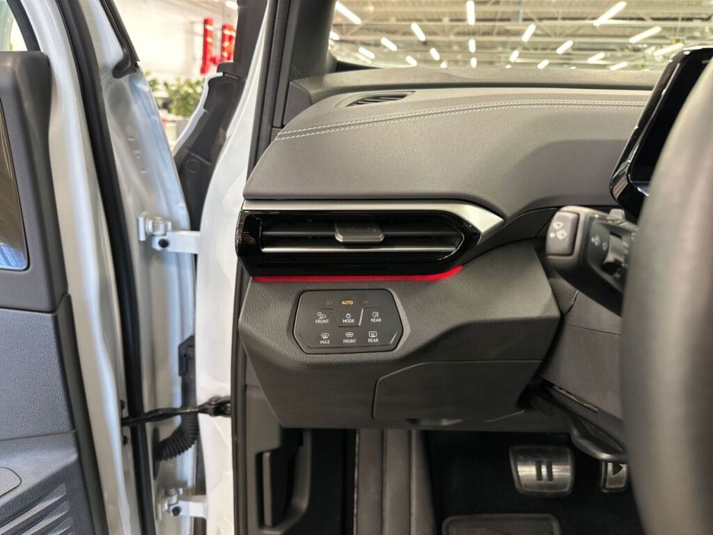 Volkswagen ID.4 2025 Valkoinen