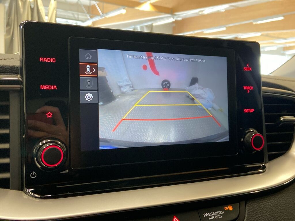 Kia Ceed 2023 Musta