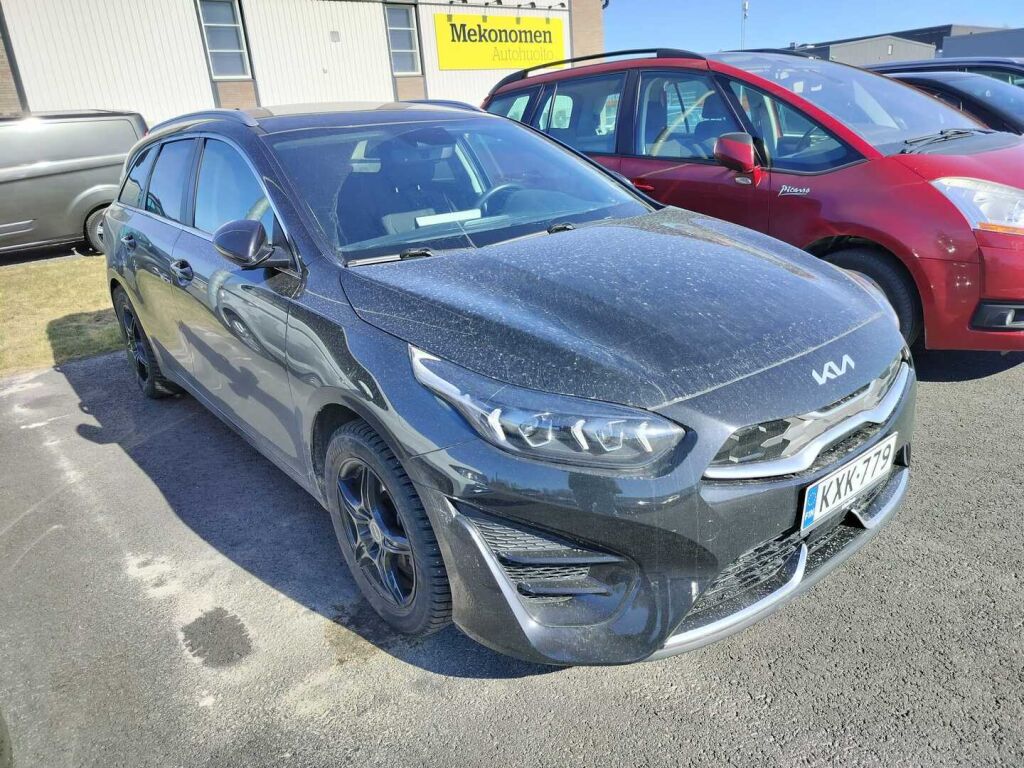 Kia Ceed 2023 Musta