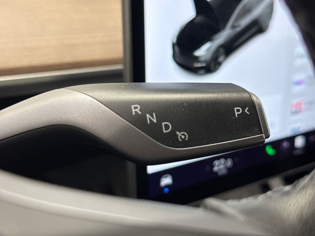 Tesla Model 3 2021 Harmaa