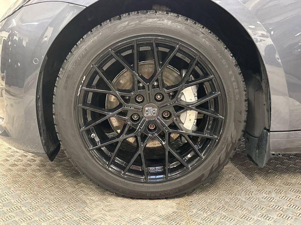 Tesla Model 3 2021 Harmaa