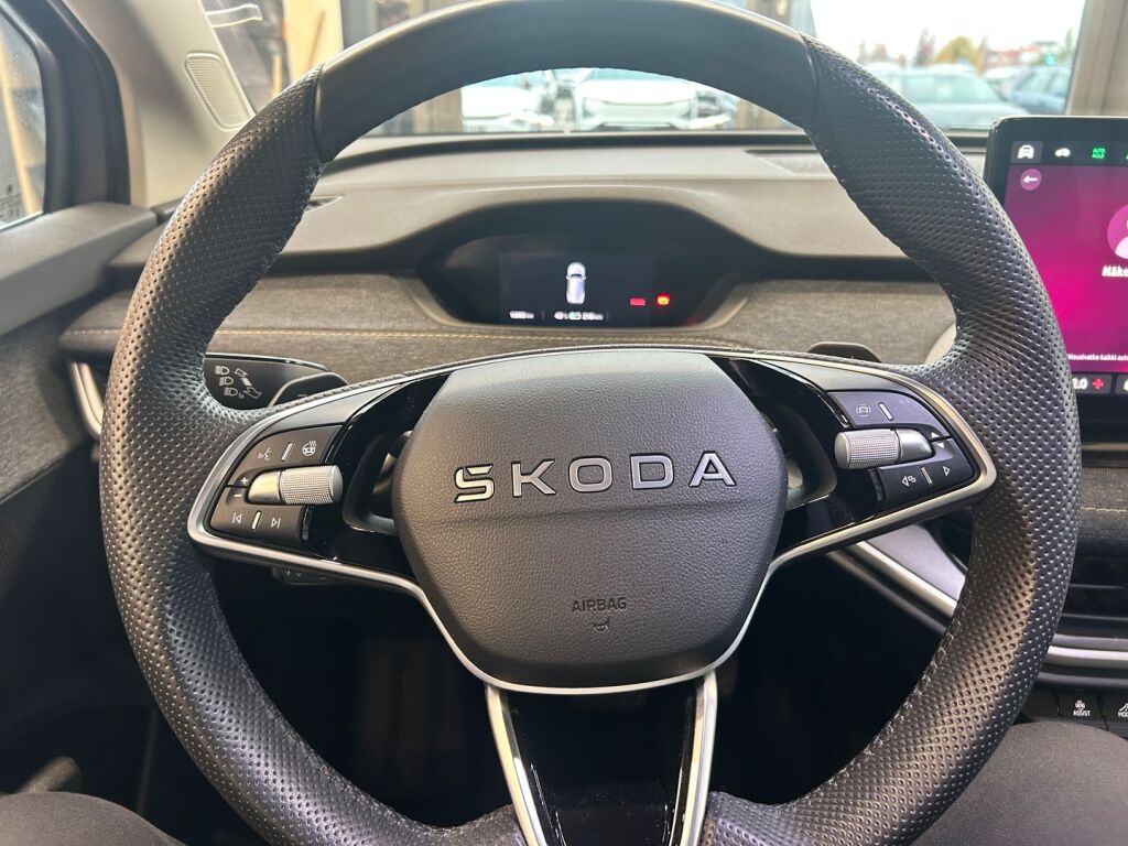 Skoda Elroq 2026 Harmaa