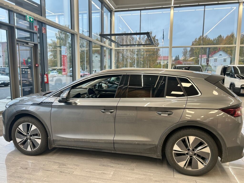 Skoda Elroq 2026 Harmaa