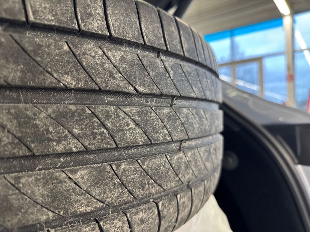 Mg Marvel R 2023 Sininen