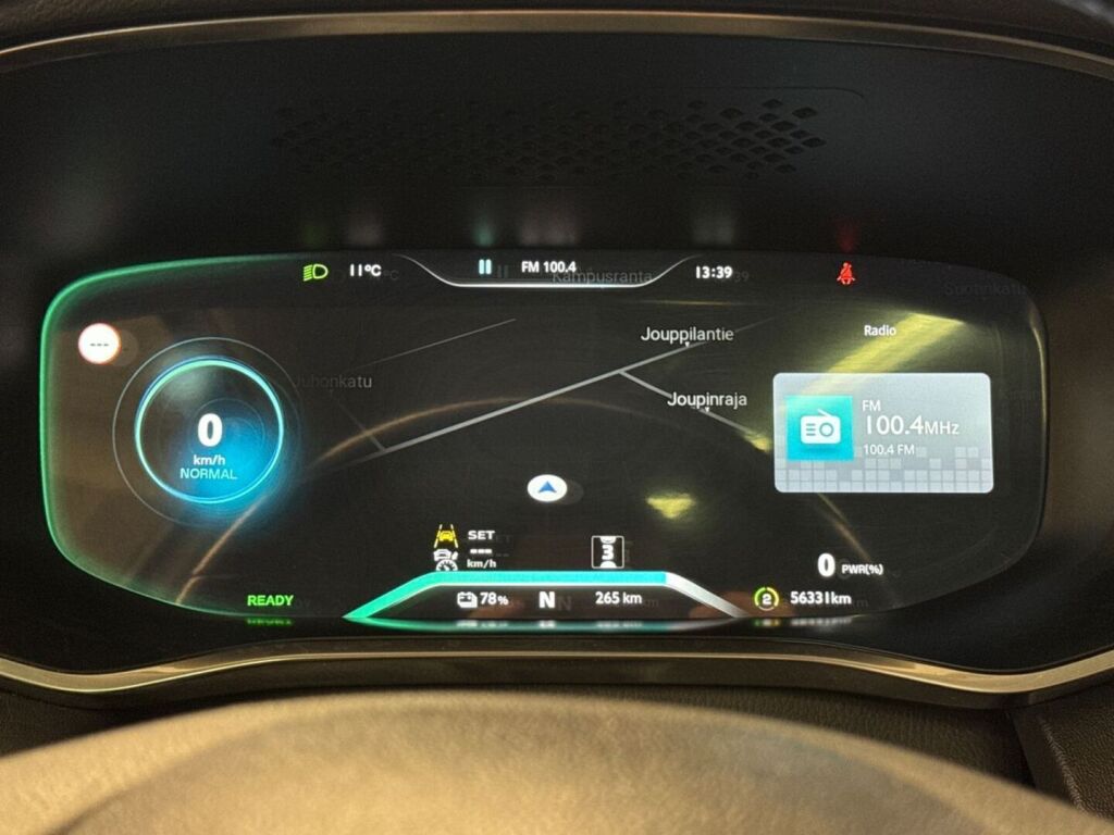 Mg Marvel R 2022 Valkoinen