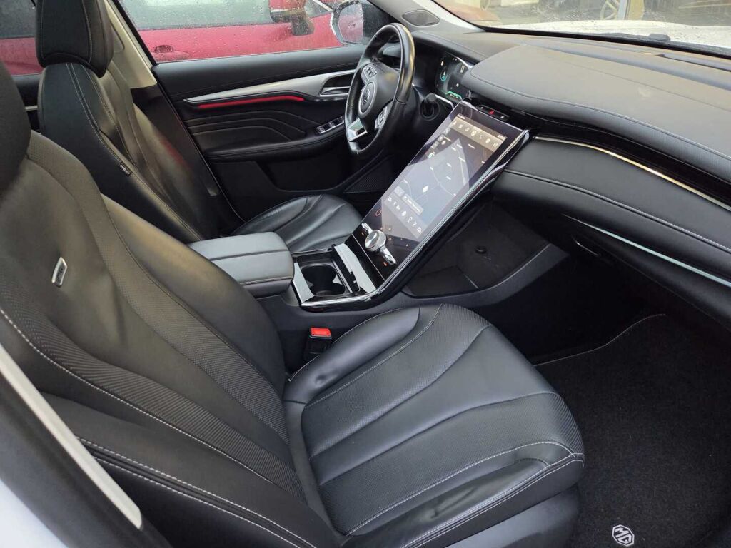 Mg Marvel R 2022 Valkoinen