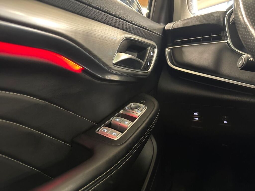 Mg Marvel R 2022 Valkoinen